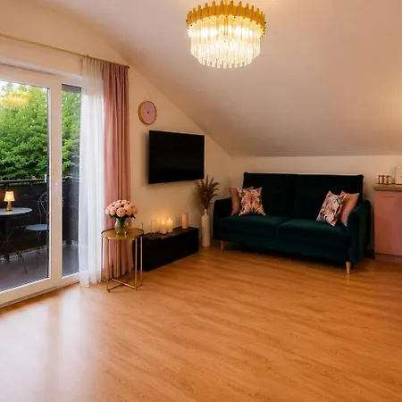 Premium Apartment *